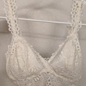 NWT Aerie Padded Bralette - Off-white